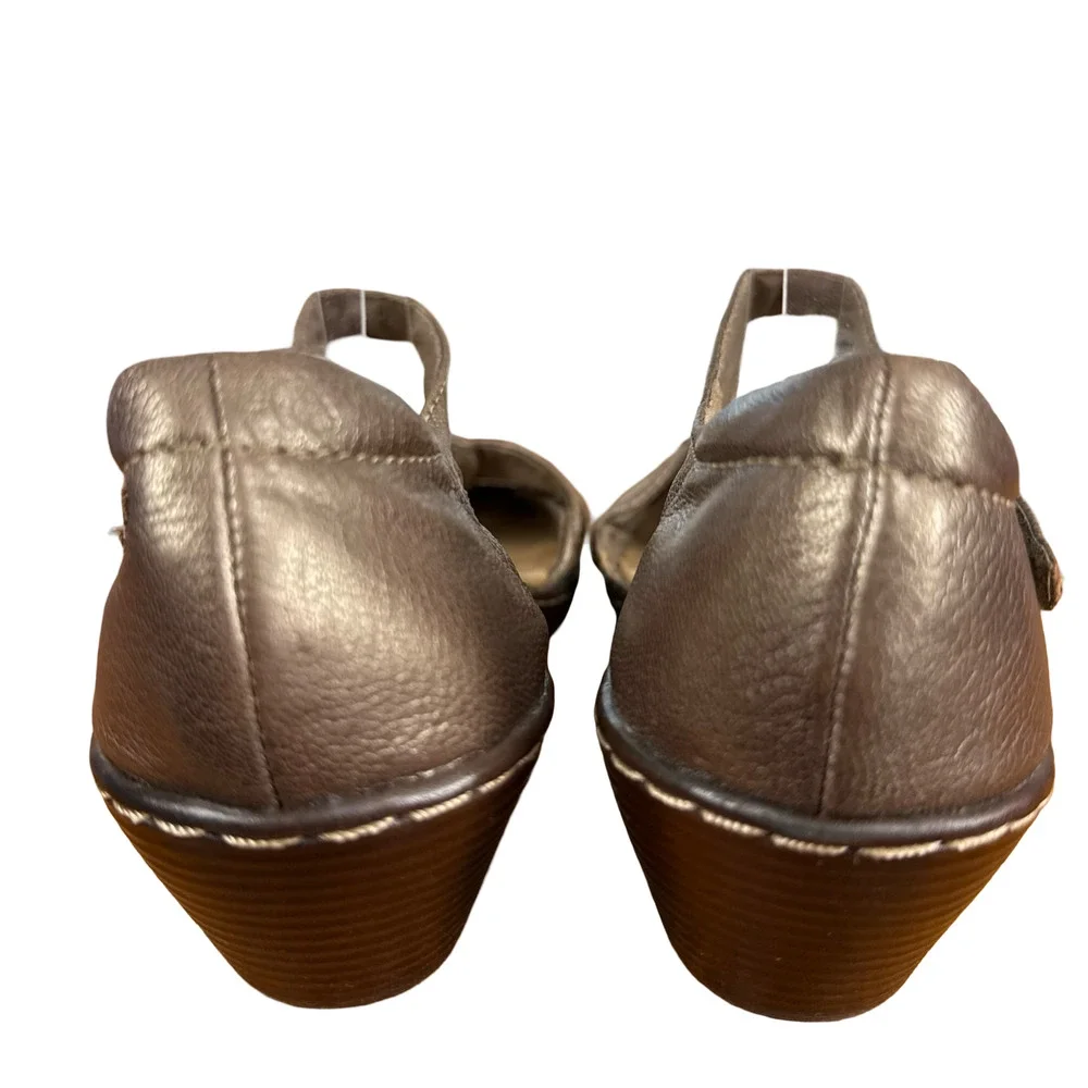 Clarks Wendy Suite Metallic Bronze Leather Ankle Strap Low Heels Shoes Sandals 9